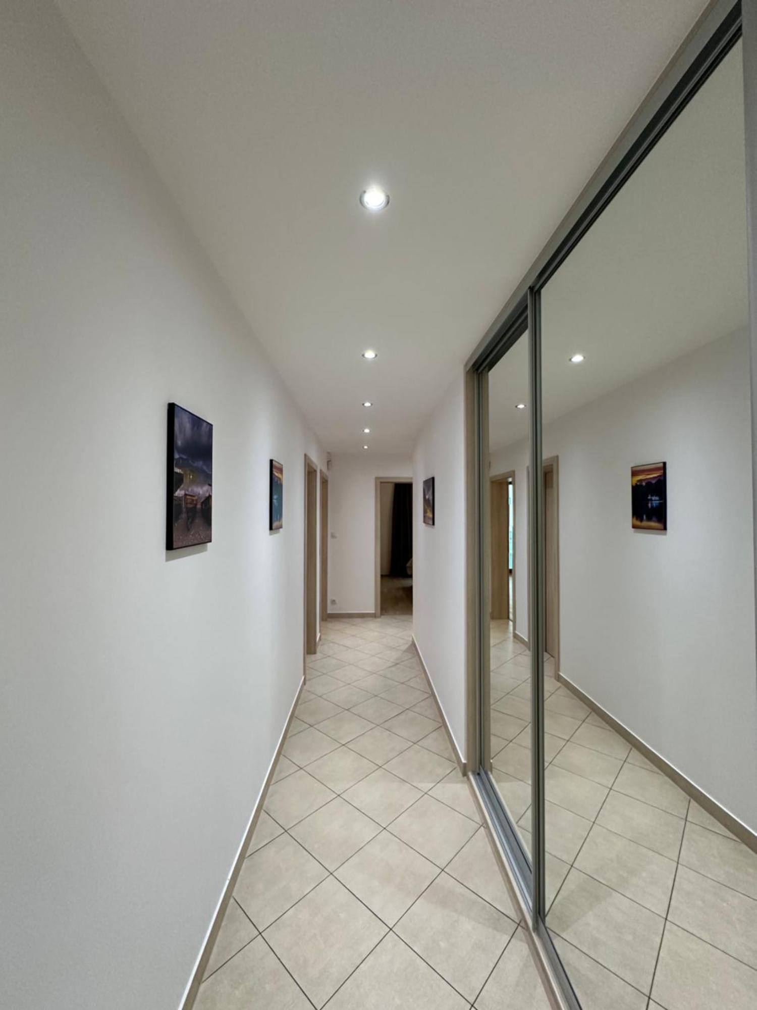 Garden Towers - Free Underground Parking Apartamento