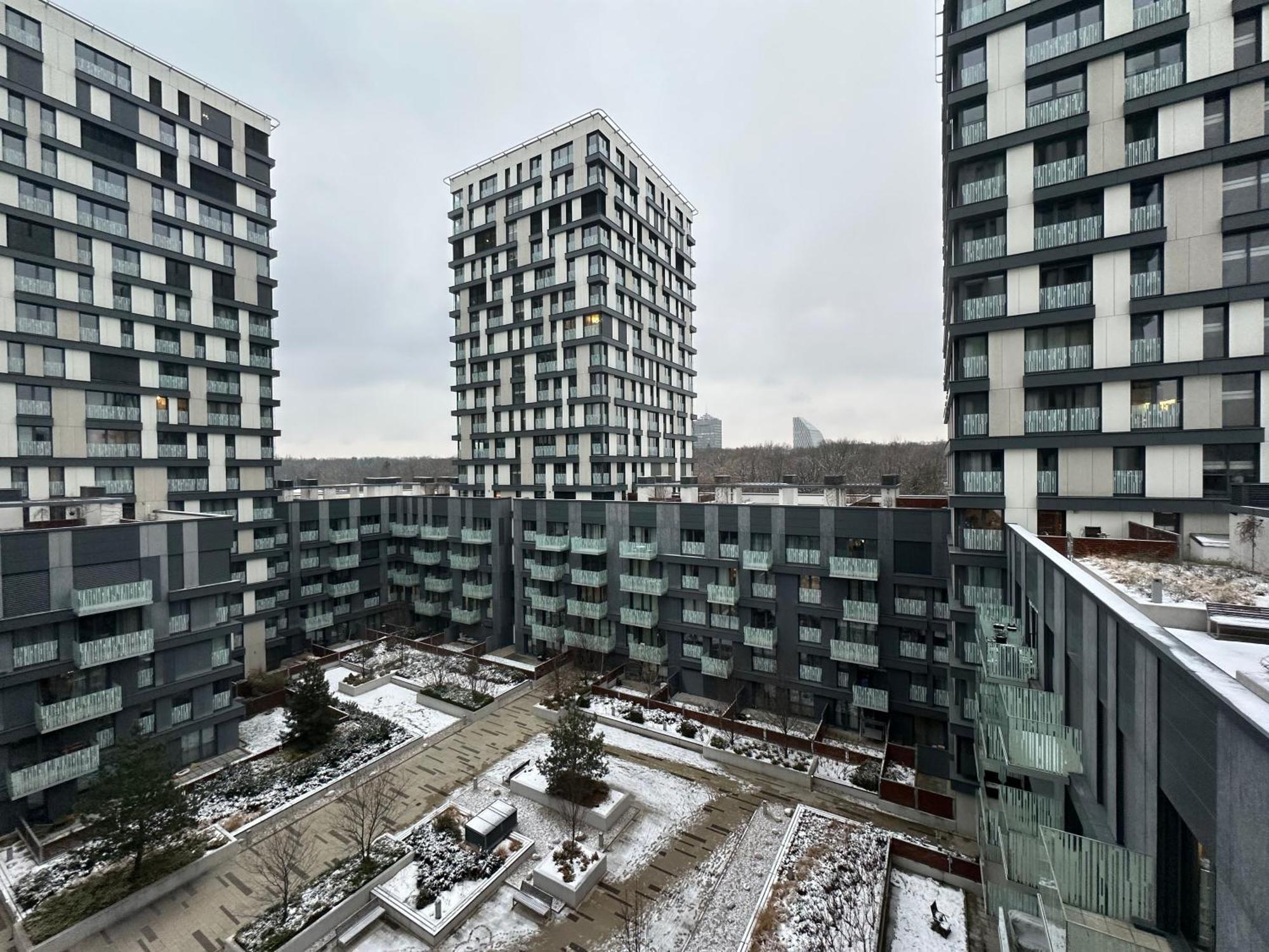Garden Towers - Free Underground Parking Apartamento Praga